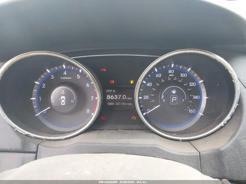 2011 HYUNDAI SONATA SE