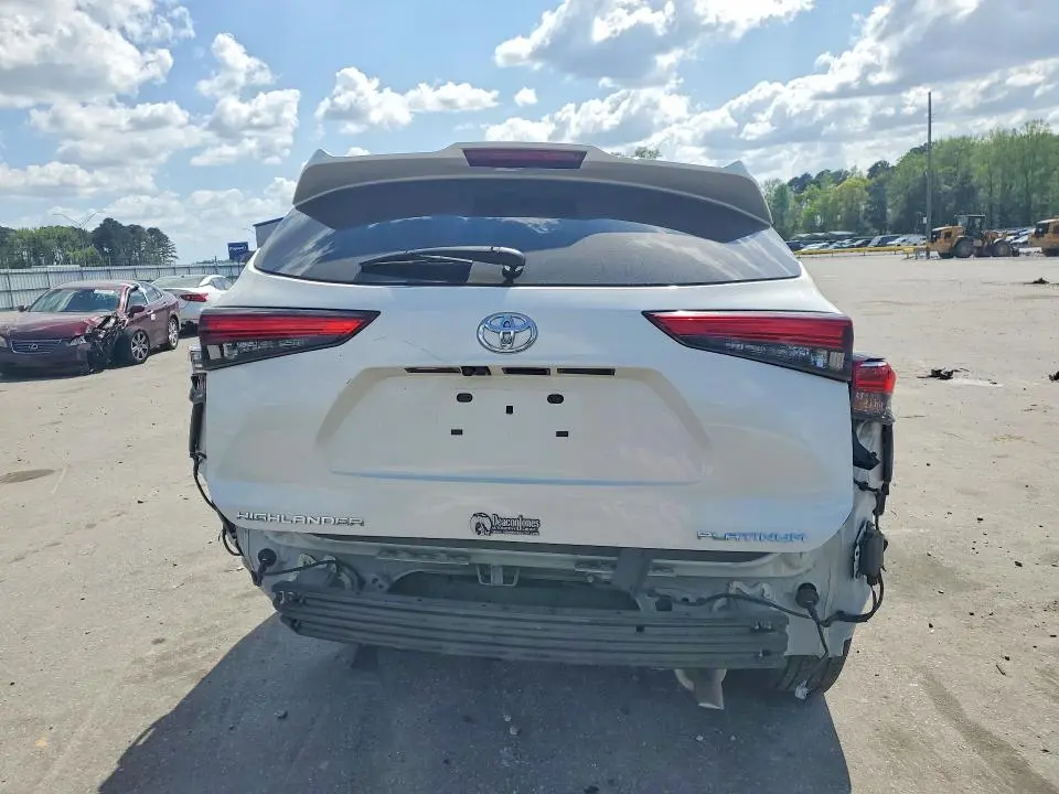 2021 TOYOTA HIGHLANDER PLATINUM  
