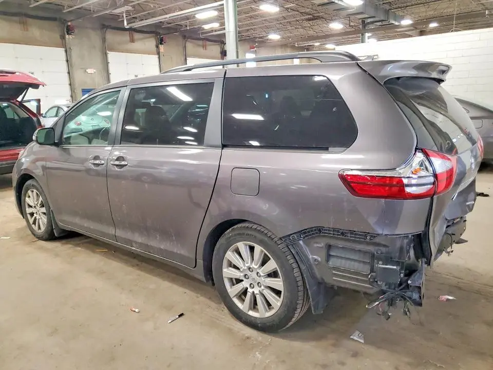 2017 TOYOTA SIENNA LIMITED PREMIUM 7-PASSENGER  
