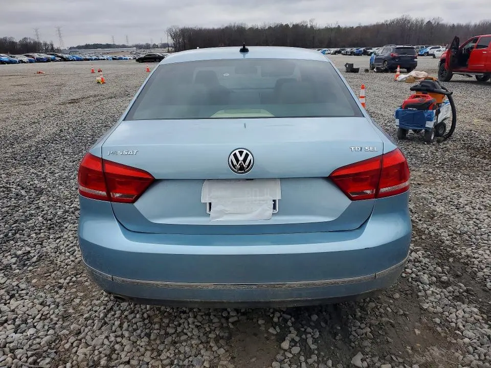 2013 VOLKSWAGEN PASSAT SEL  