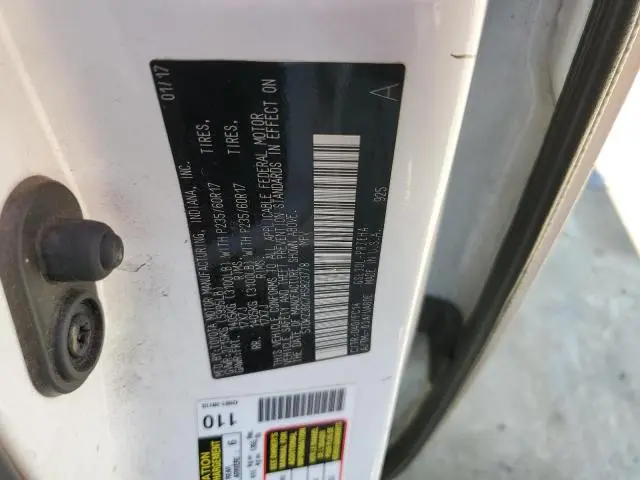 2017 TOYOTA SIENNA LE  