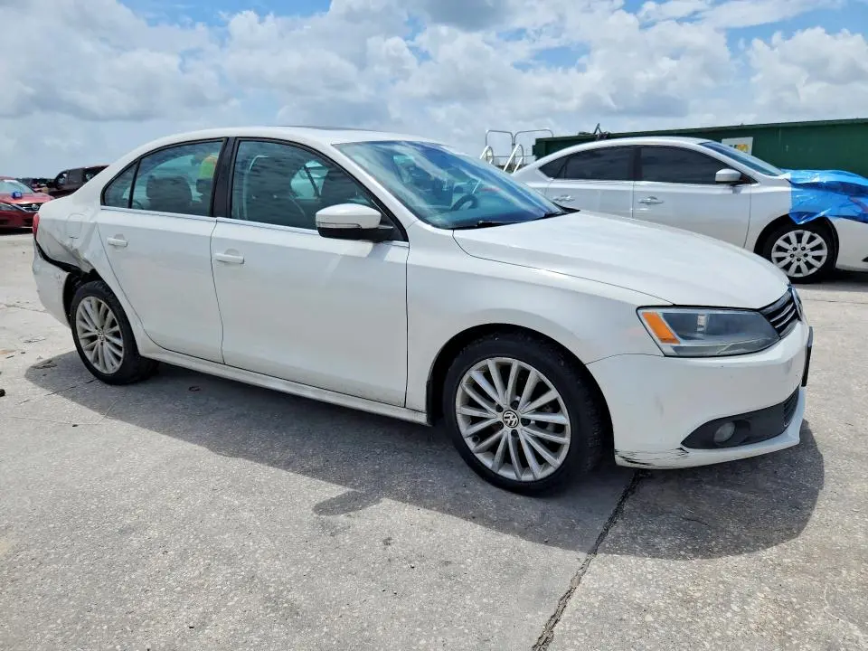 2013 VOLKSWAGEN JETTA TDI  