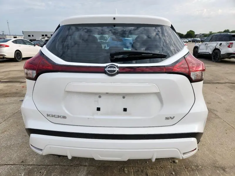 2023 NISSAN KICKS SV  