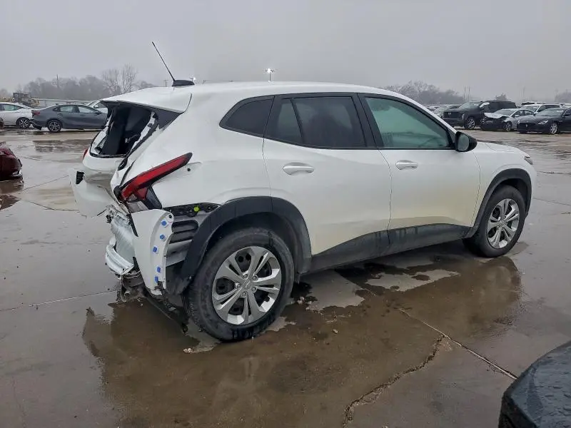 2024 CHEVROLET TRAX LS  