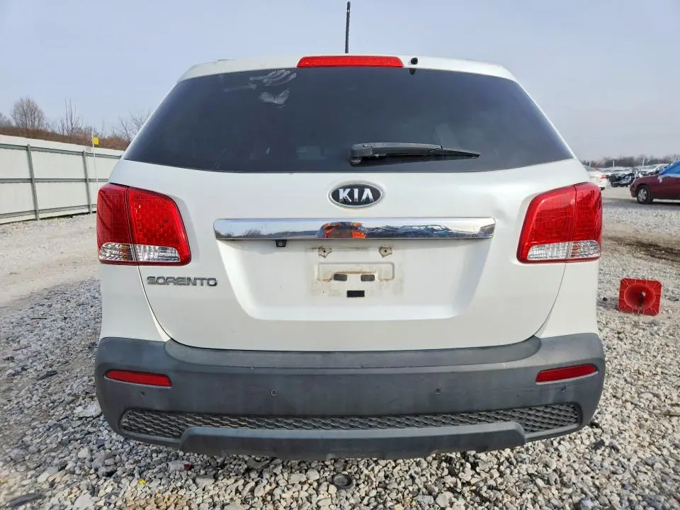 2012 KIA SORENTO BASE  