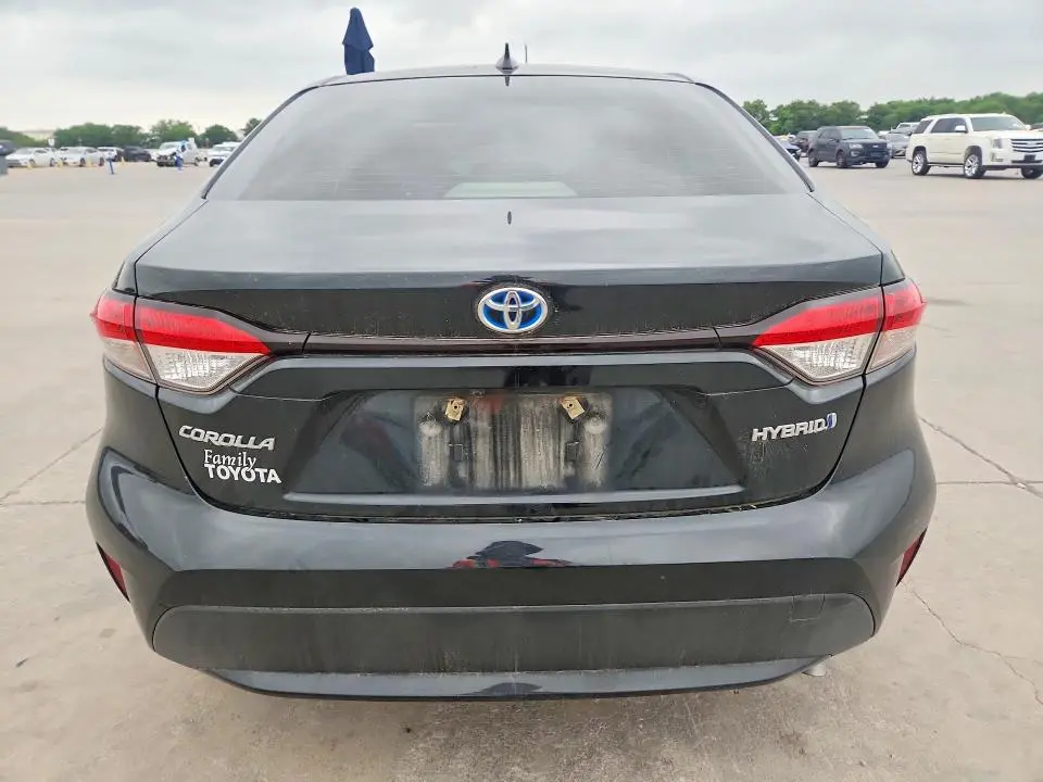 2022 TOYOTA COROLLA LE  