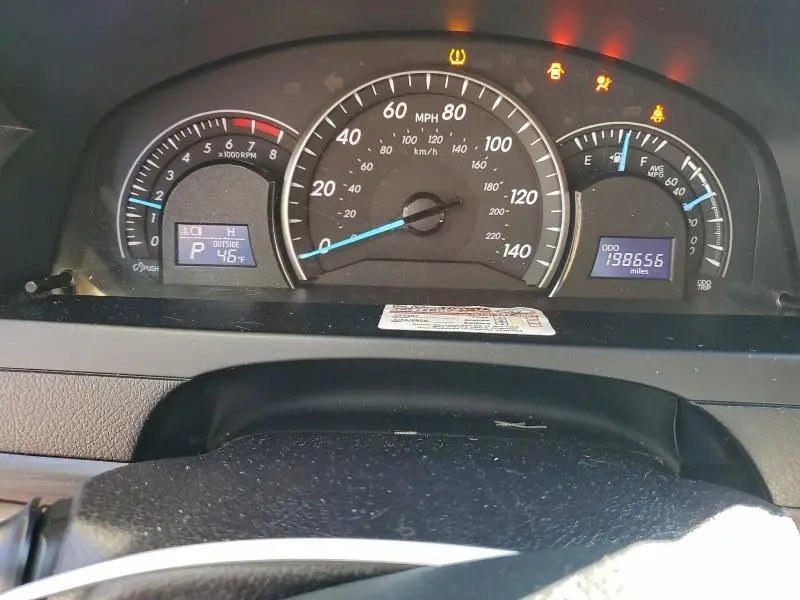 2015 TOYOTA CAMRY LE  