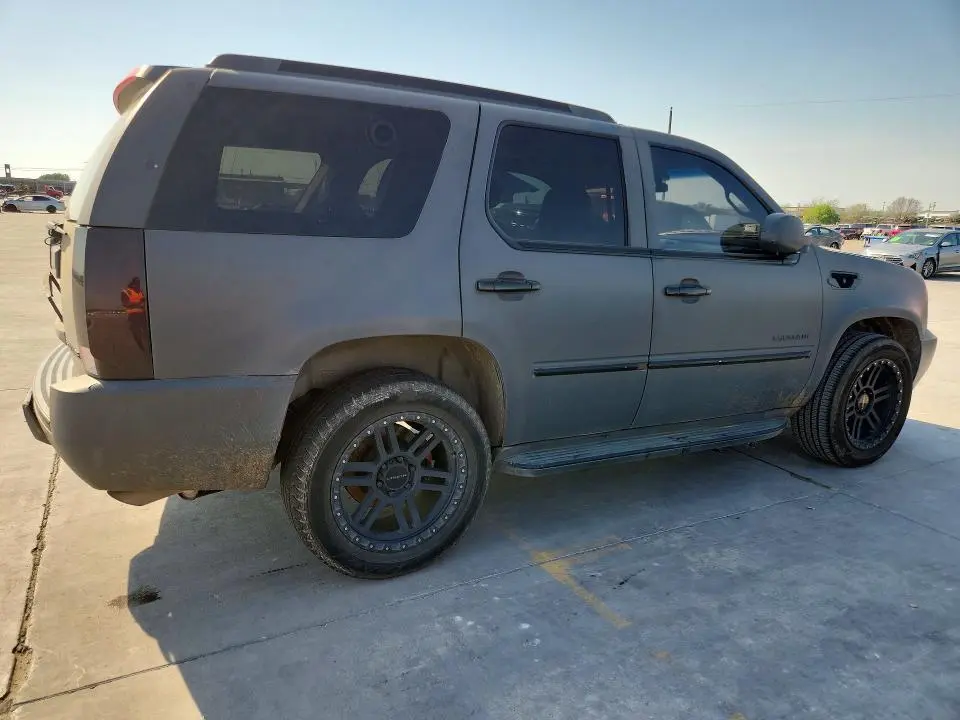 2013 CADILLAC ESCALADE   