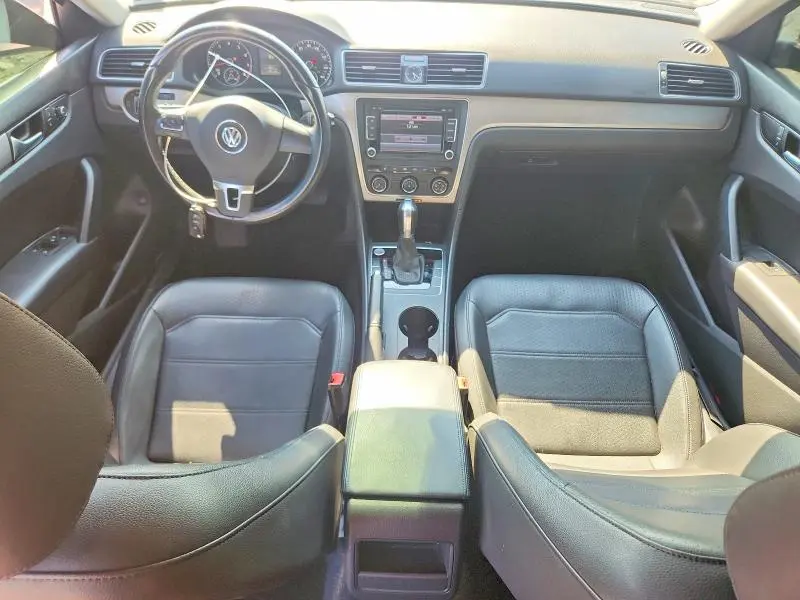 2015 VOLKSWAGEN PASSAT S  