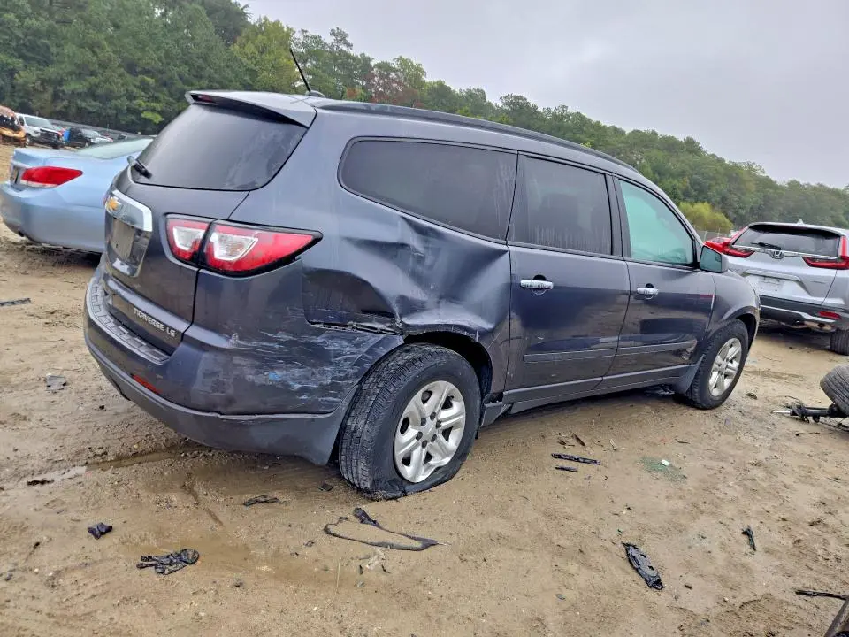 2014 CHEVROLET TRAVERSE LS  