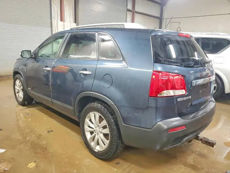 2011 KIA SORENTO LX  