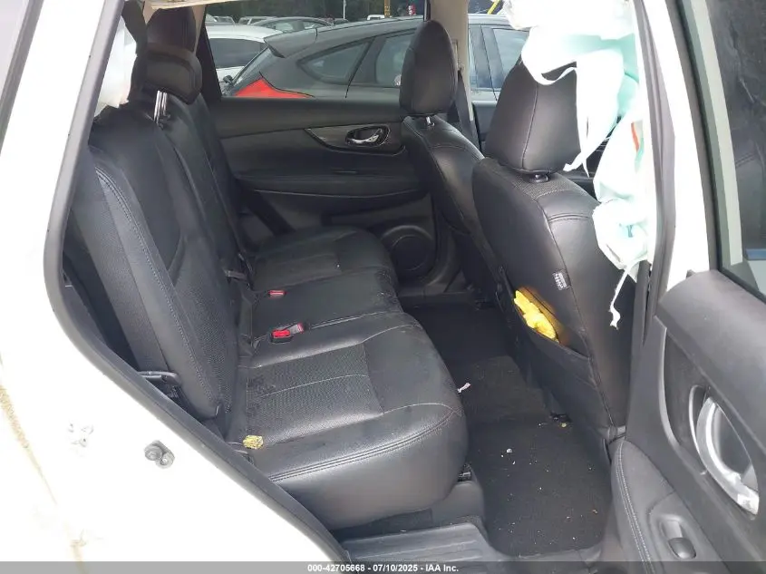 2017 NISSAN ROGUE SV