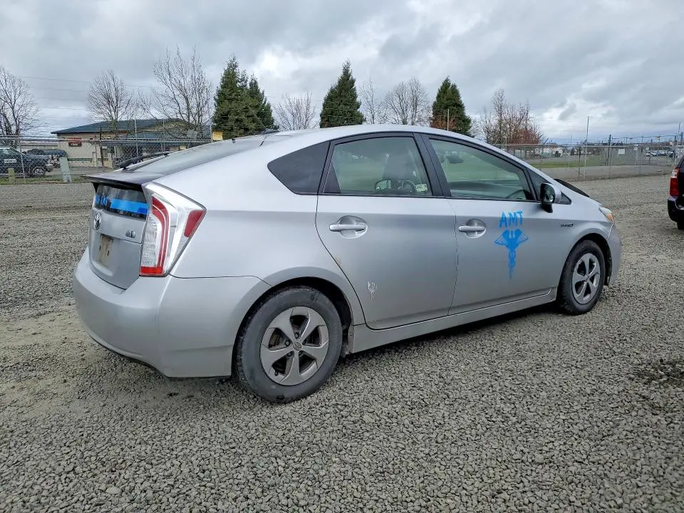 2015 TOYOTA PRIUS FOUR  