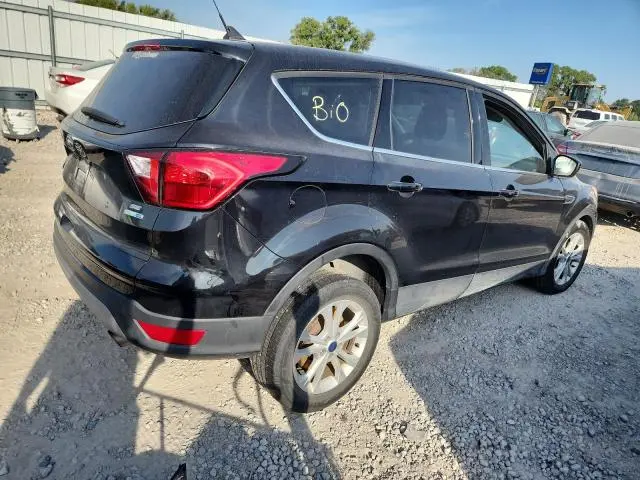 2019 FORD ESCAPE SE  