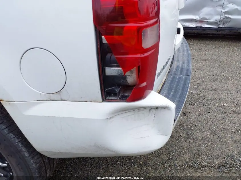 2011 CHEVROLET TAHOE LT