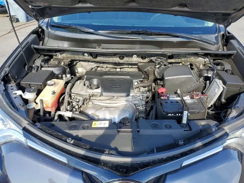2018 TOYOTA RAV4 XLE  