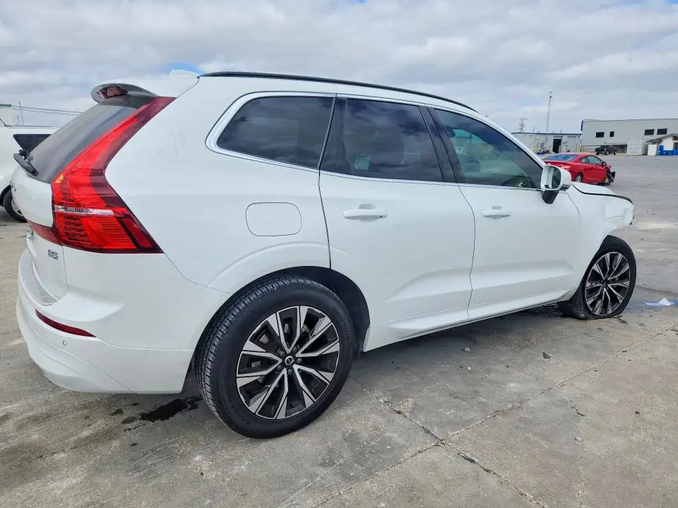 2023 VOLVO XC60 ULTIMATE  