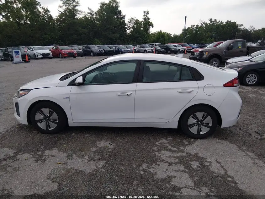 2020 HYUNDAI IONIQ HYBRID BLUE