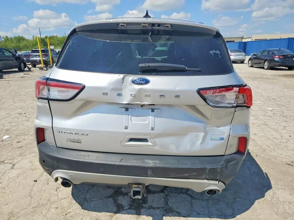 2020 FORD ESCAPE TITANIUM  
