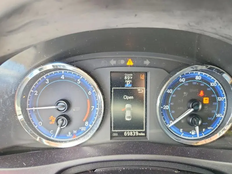 2018 TOYOTA COROLLA   
