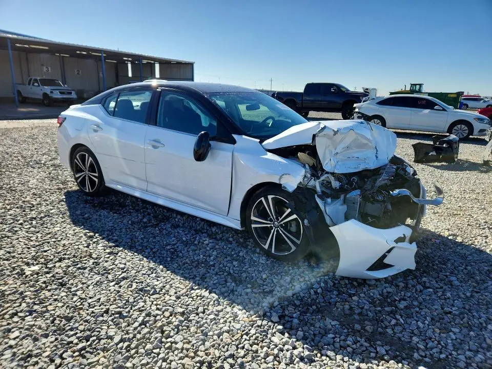 2020 NISSAN SENTRA SR  