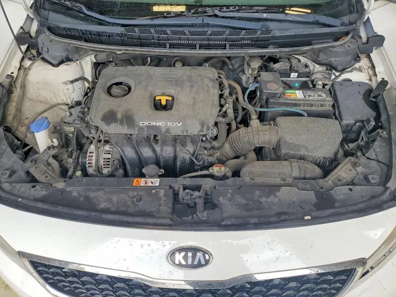 2017 KIA FORTE LX  