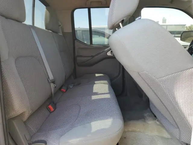 2015 NISSAN FRONTIER S  