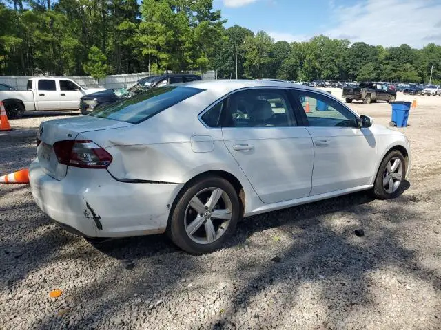 2013 VOLKSWAGEN PASSAT SE  
