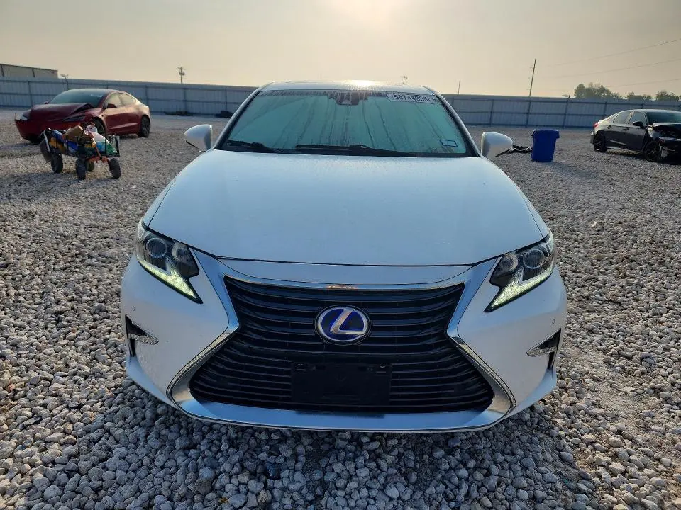 2016 LEXUS ES 300H  