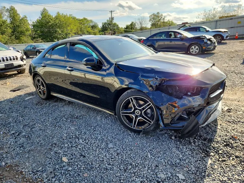 2023 MERCEDES-BENZ CLA 250 4MATIC  