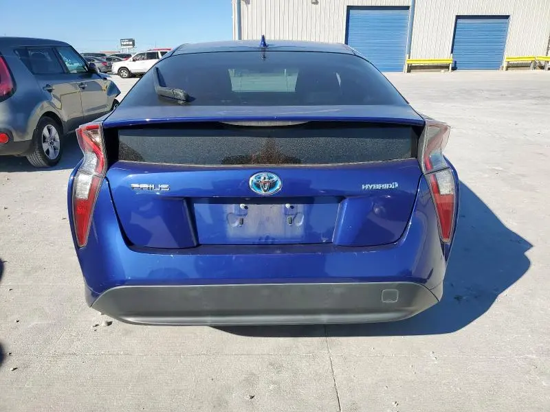 2016 TOYOTA PRIUS   