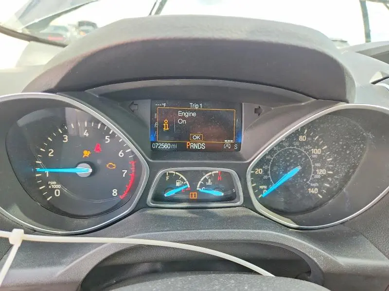 2017 FORD ESCAPE SE  