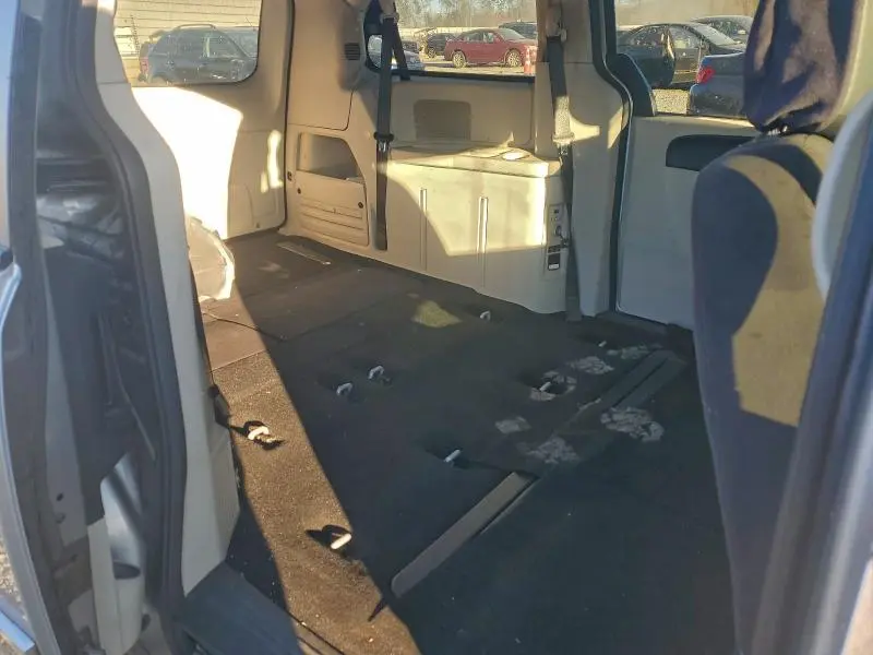 2014 DODGE GRAND CARAVAN SE  