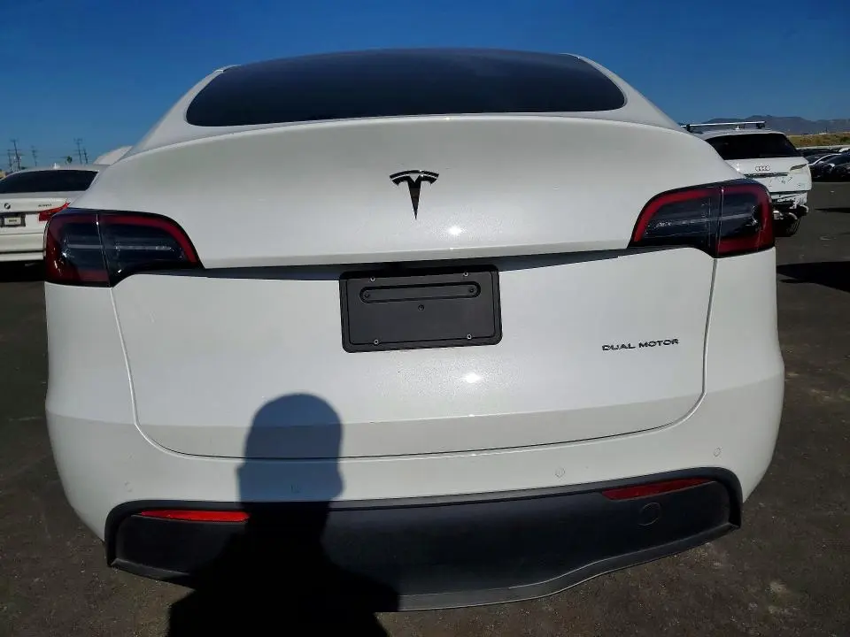 2022 TESLA MODEL Y   