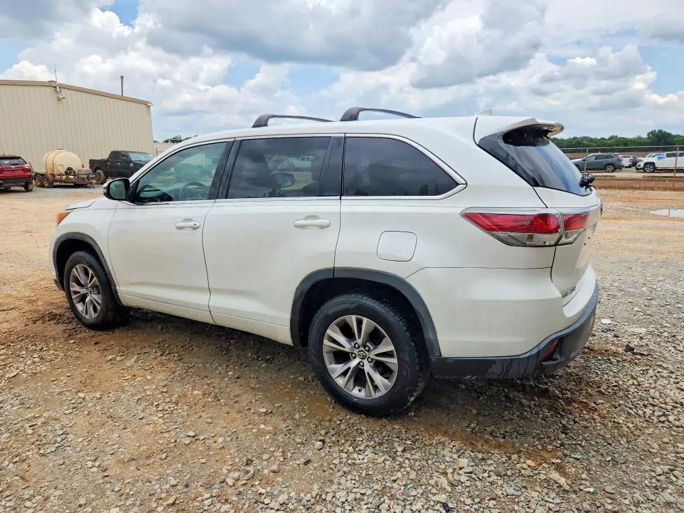 2016 TOYOTA HIGHLANDER LE PLUS  