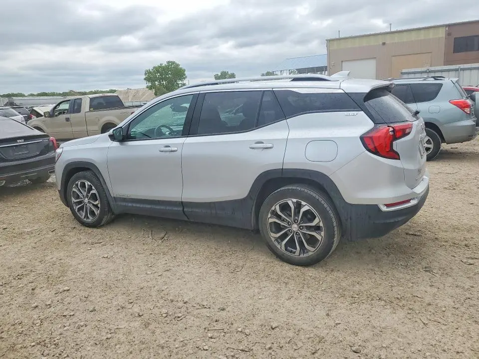 2021 GMC TERRAIN SLT  
