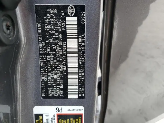 2016 TOYOTA CAMRY LE  