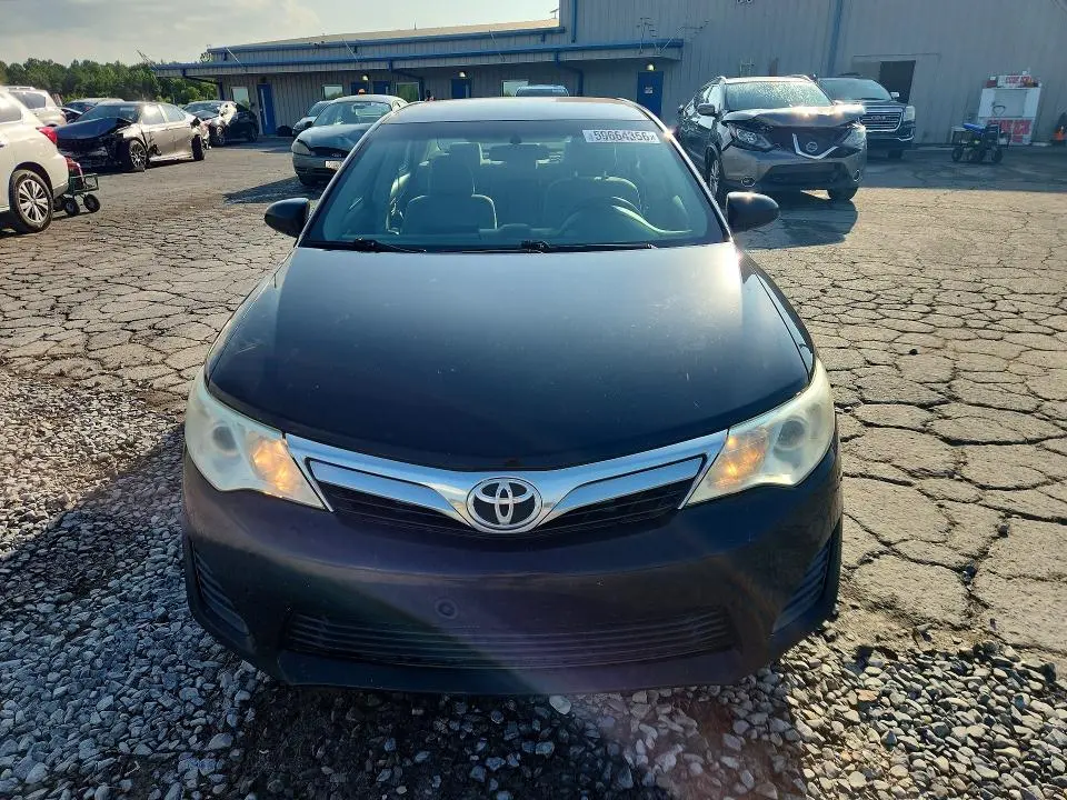 2014 TOYOTA CAMRY LE  