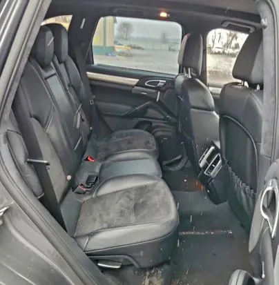 2013 PORSCHE CAYENNE GTS  