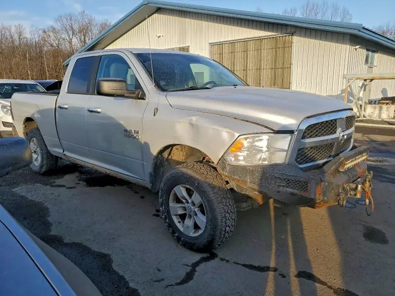 2017 RAM 1500 SLT  