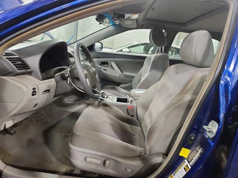 2011 TOYOTA CAMRY LE  