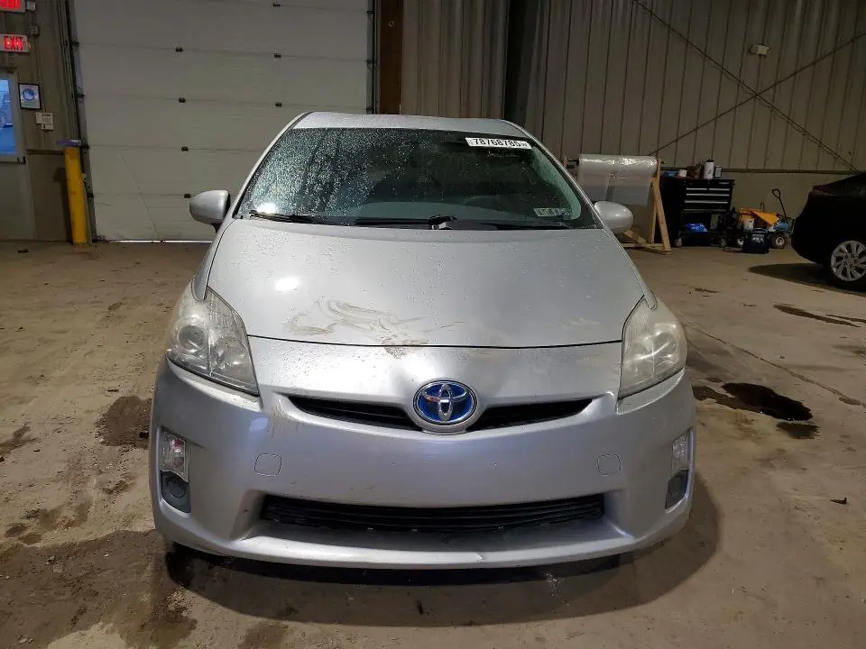 2011 TOYOTA PRIUS THREE  