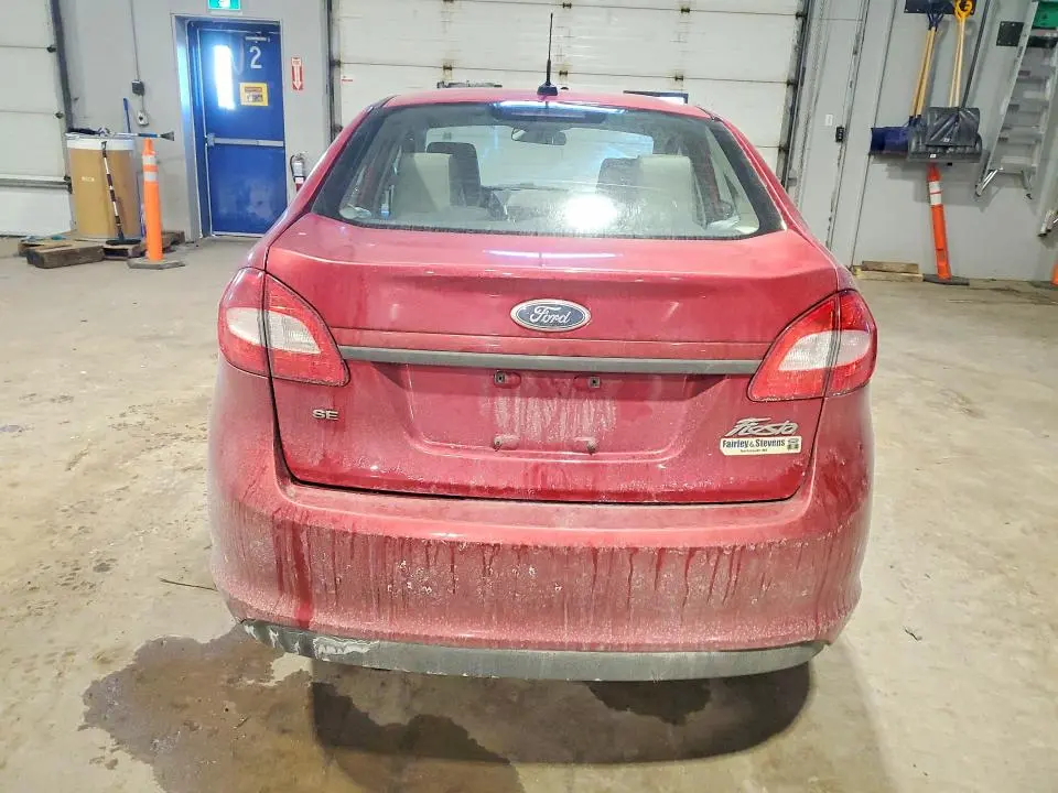 2011 FORD FIESTA SE  