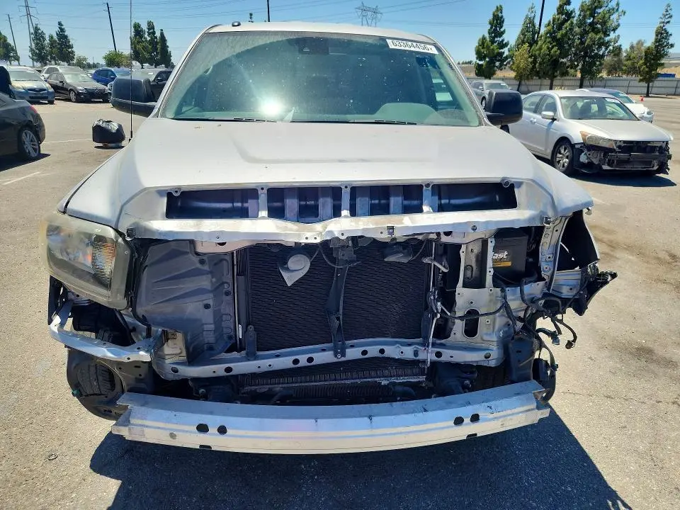 2019 TOYOTA TUNDRA SR5  
