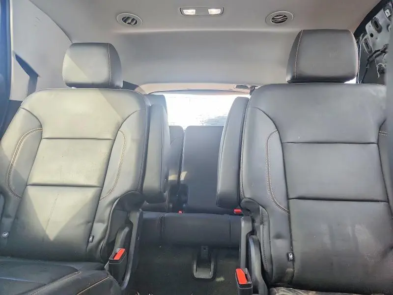 2021 CHEVROLET TRAVERSE LT  