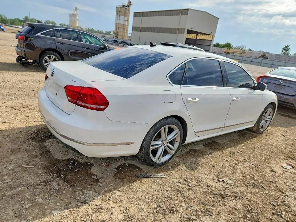 2014 VOLKSWAGEN PASSAT SEL  