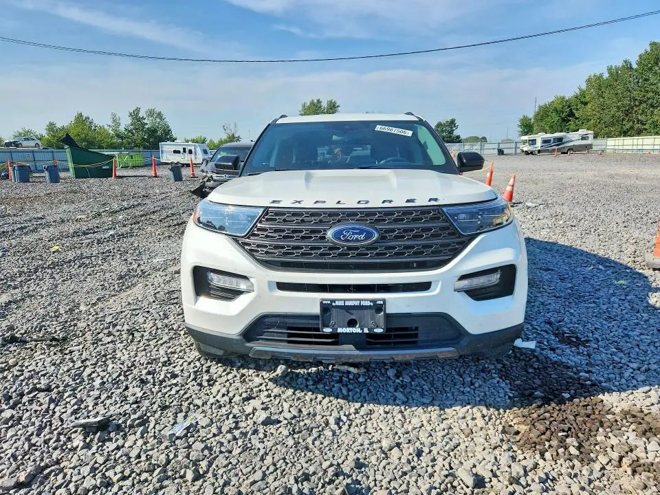 2022 FORD EXPLORER XLT  