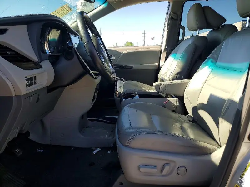 2015 TOYOTA SIENNA XLE 7-PASSENGER  