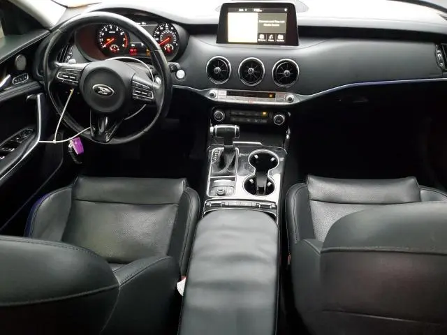 2019 KIA STINGER PREMIUM  