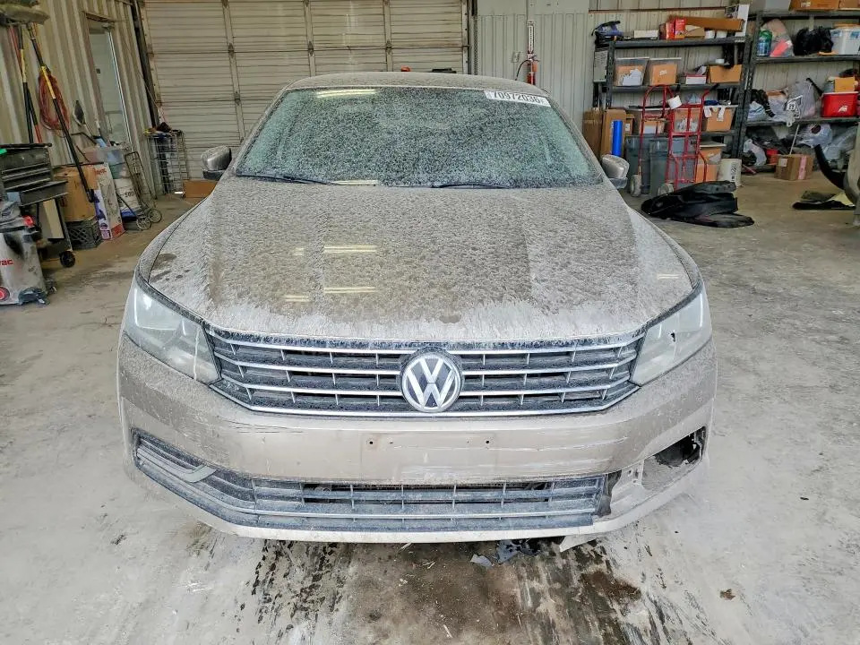2016 VOLKSWAGEN PASSAT S  